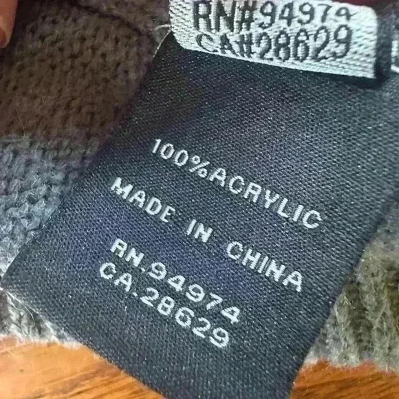 Us Versus Them Men’s Cardigan Sweater In Olive Gray Size Large EUC! - Picture 8 of 8